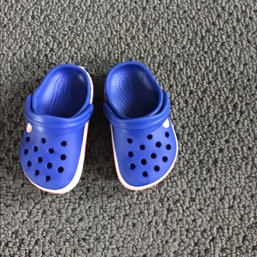 Toddler Crocs Size 5